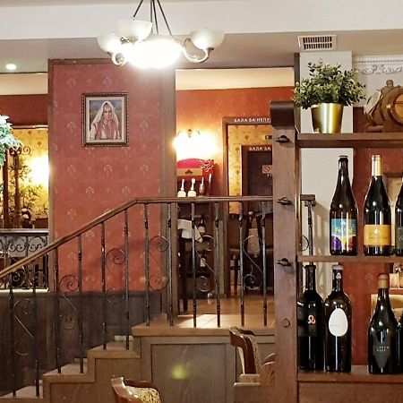 Hotel Minaliat Vek Shumen Luaran gambar