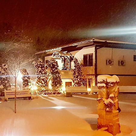 Hotel Minaliat Vek Shumen Luaran gambar