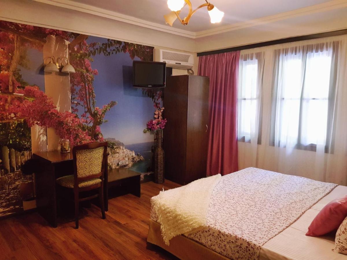 Hotel Minaliat Vek Shumen Luaran gambar