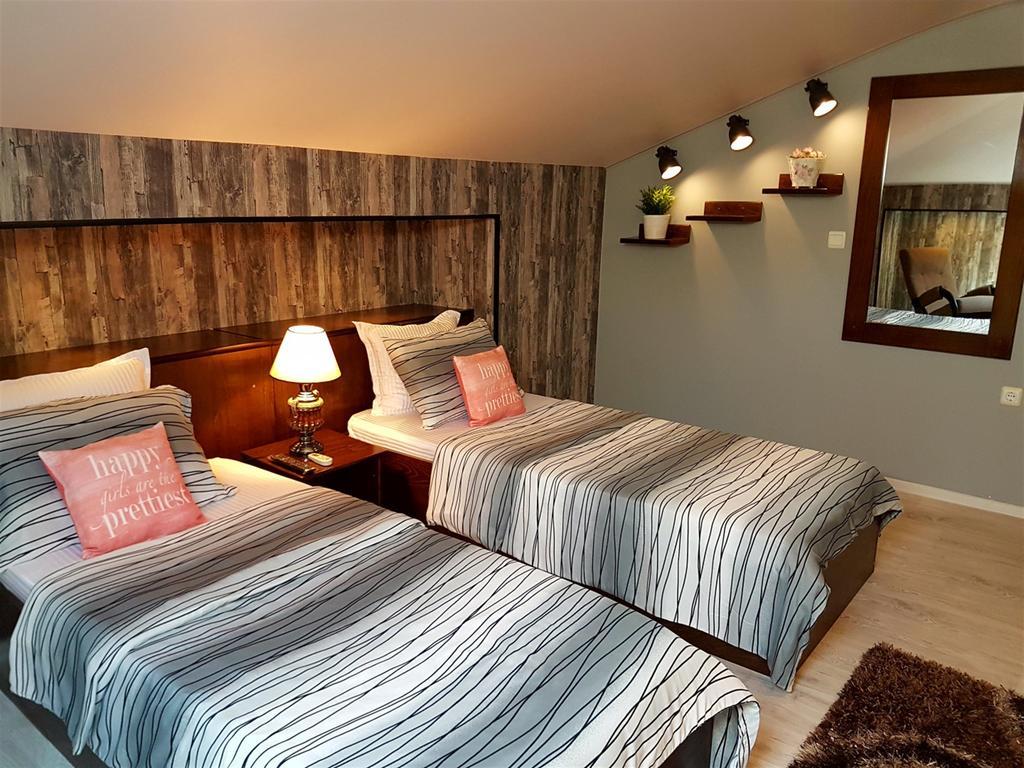 Hotel Minaliat Vek Shumen Luaran gambar