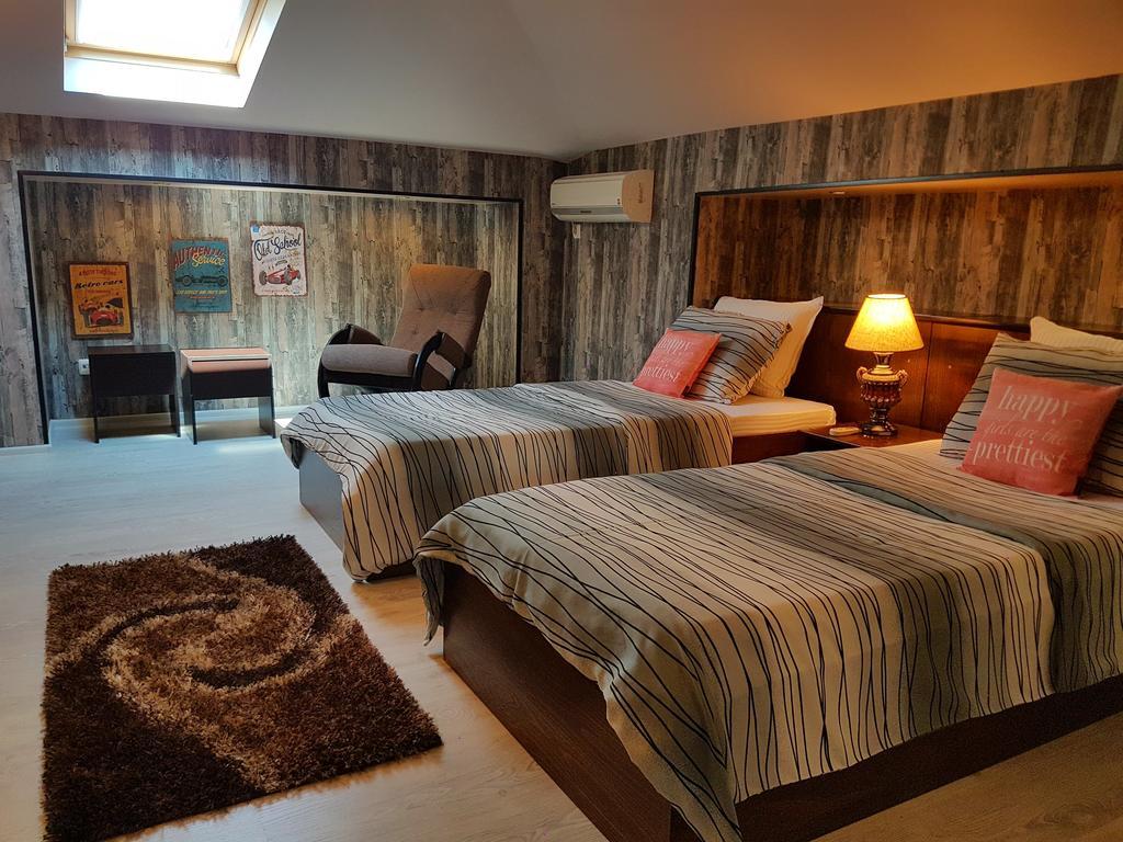 Hotel Minaliat Vek Shumen Luaran gambar