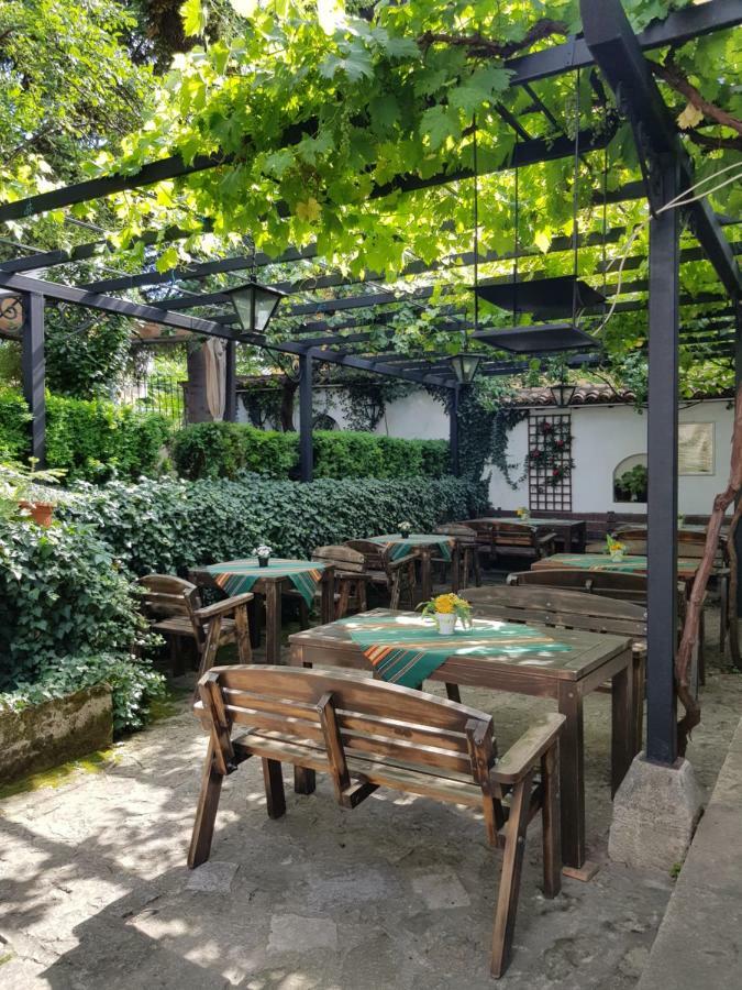 Hotel Minaliat Vek Shumen Luaran gambar